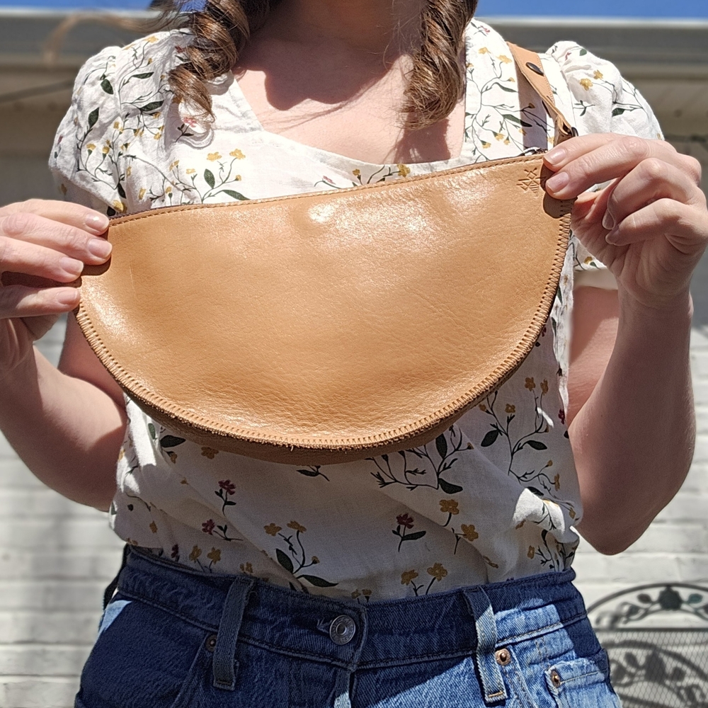 Lyons Leather Co Biggie Bee